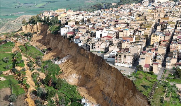 Klizište u mestu Nišemi na Siciliji formiralo se posle snažne oluje