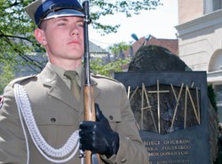 Polacy i Rosjanie upamiętnią mord w Katyniu