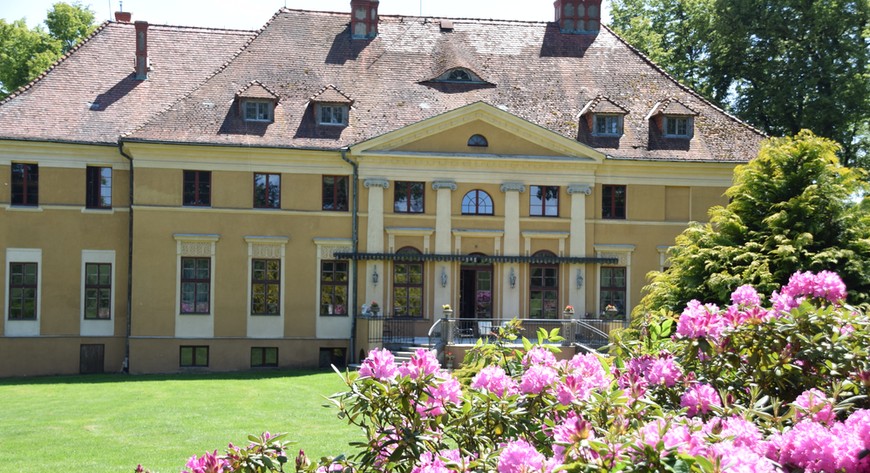 Folwark Machnice to idealna propozycja dla par marzących o uroczystości w stylu rustykalnym, boho lub klasycznej elegancji. 