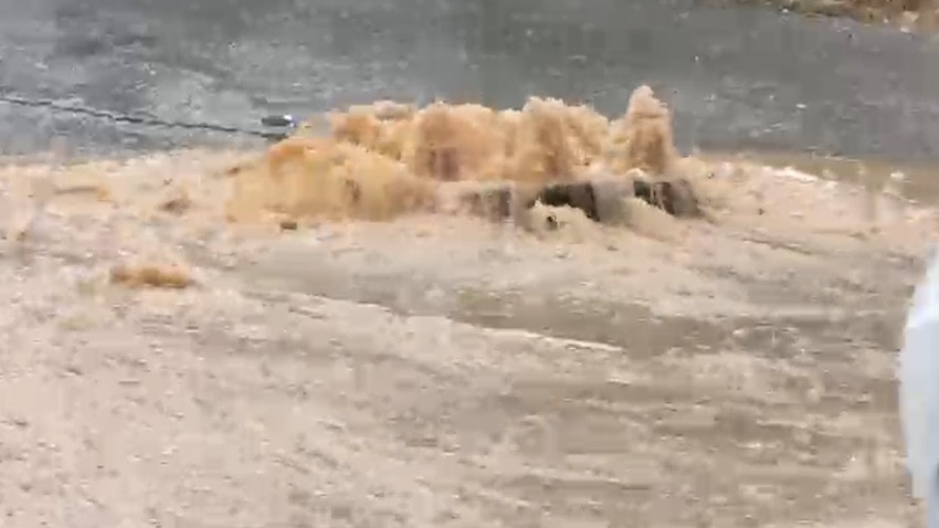 Voda izbija iz šahti u Novom Pazaru