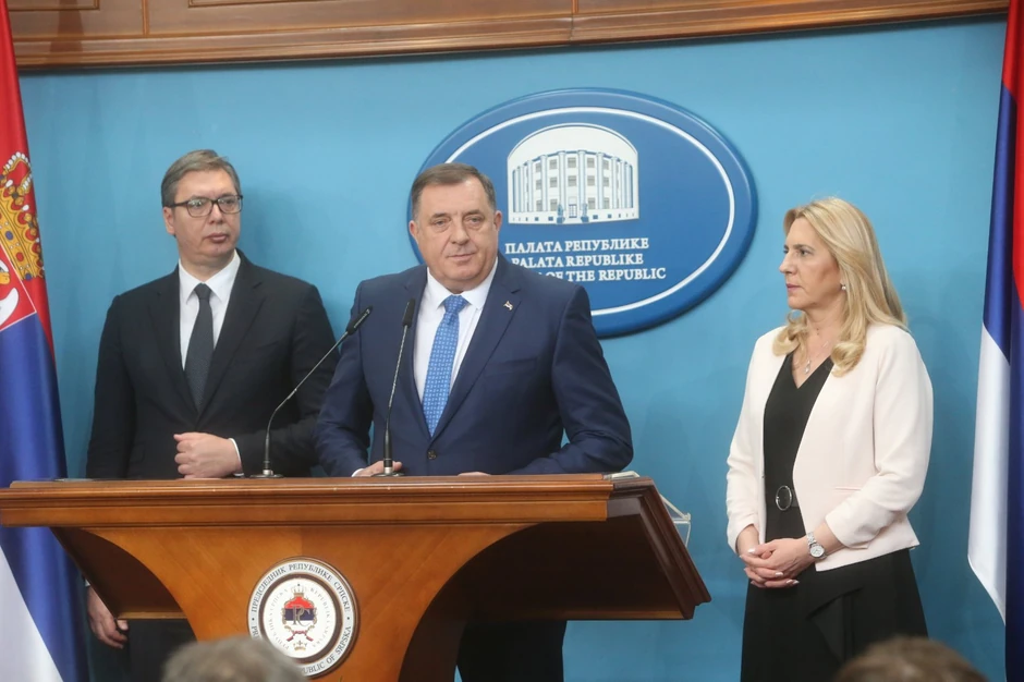 Miorad Dodik, Željka Cvijanović i Aleksandar Vučić 