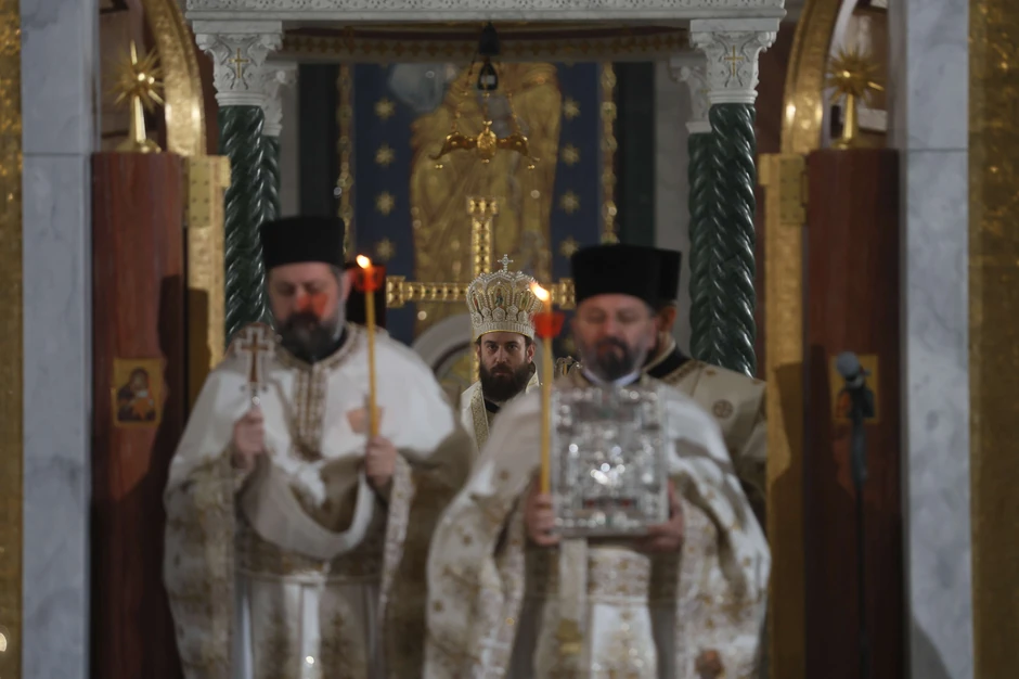 ponoćna liturgija u Hramu