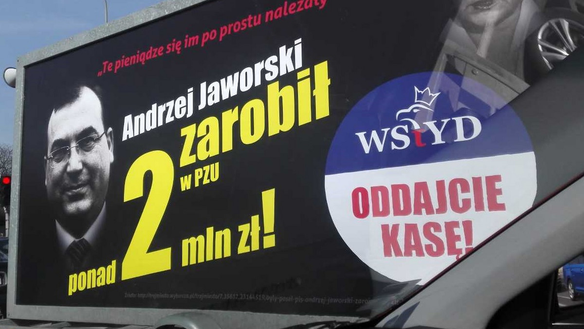 - Te dwa mobile to swoiste pomniki na kółkach, symbolizujące ludzką pazerność - na dzisiejszej konferencji w Gdańsku mówili politycy PO, którzy tak jak i w całej Polsce, także i w Trójmieście wystartowali dzisiaj z akcją "Konwój Wstydu PiS". Opozycja krytykuje w niej wysokie zarobki i nagrody polityków Prawa i Sprawiedliwości, m.in. byłego posła Andrzeja Jaworskiego i pomorskiego wojewody Dariusza Drelicha.