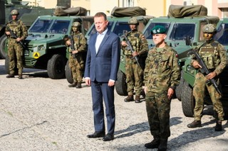Szef MON: W Czerwonym Borze powstanie ośrodek szkoleniowy dla brygady wojsk pancernych