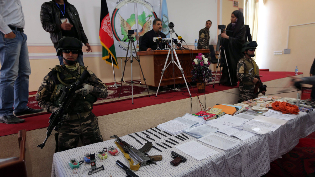 Po sobotnich wyborach prezydenckich w Afganistanie do komisji wyborczych wpłynęło ponad 3 tysiące skarg - powiadomiły dzisiaj afgańskie władze. Ich liczba może jeszcze wzrosnąć, jako że mogą je wciąż zgłaszać obserwatorzy, wyborcy i partie polityczne.