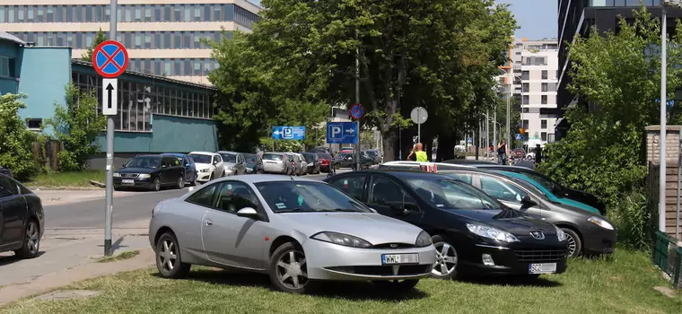 Straż miejska karze donosicieli. Pomyśl, zanim naskarżysz, że ktoś źle parkuje