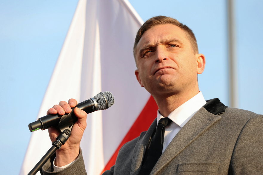 Robert Bąkiewicz w trakcie marszu niepodległości