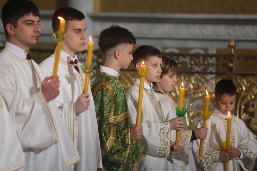 ponoćna liturgija u Hramu