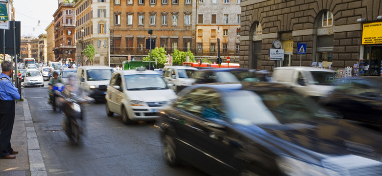 Rzym: z powodu smogu wprowadzono zakaz ruchu samochodów z silnikiem Diesla
