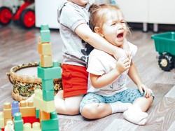 Co zrobić, gdy dziecko płacze w przedszkolu? Porady eksperta