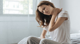 Jakie są przyczyny bólu szyi z lewej strony?
