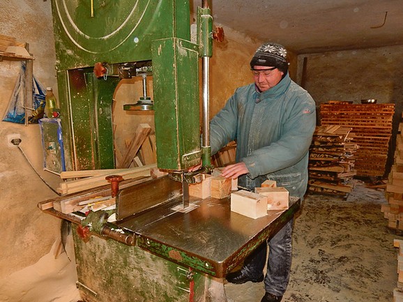 VeÄina firmi bavi se preradom drveta