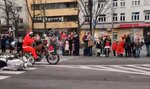 Wypadek podczas przejazdu Mikołajów na motocyklach