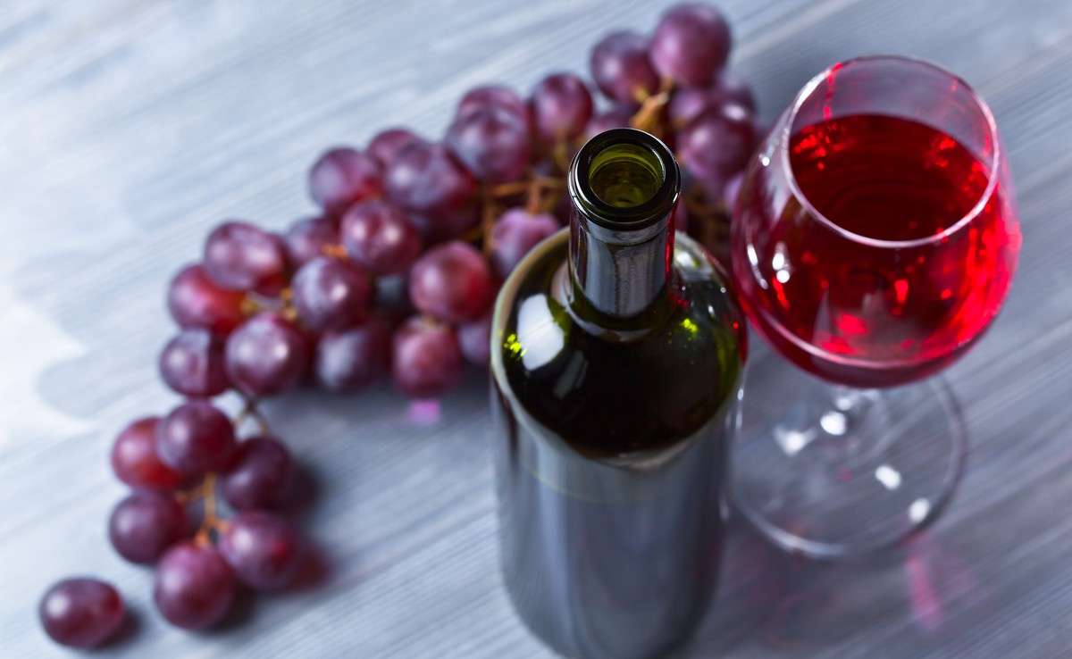 Wino pomaga w odchudzaniu? Tak, ale tylko czerwone