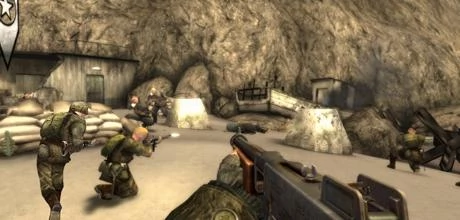 Screen z gry "Medal of Honor: Heroes 2"