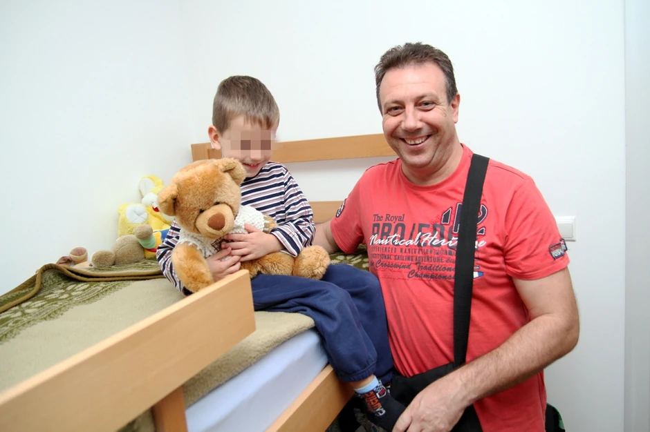 Miroslav Meler sa suprugom vodi računa o malenom Milanu