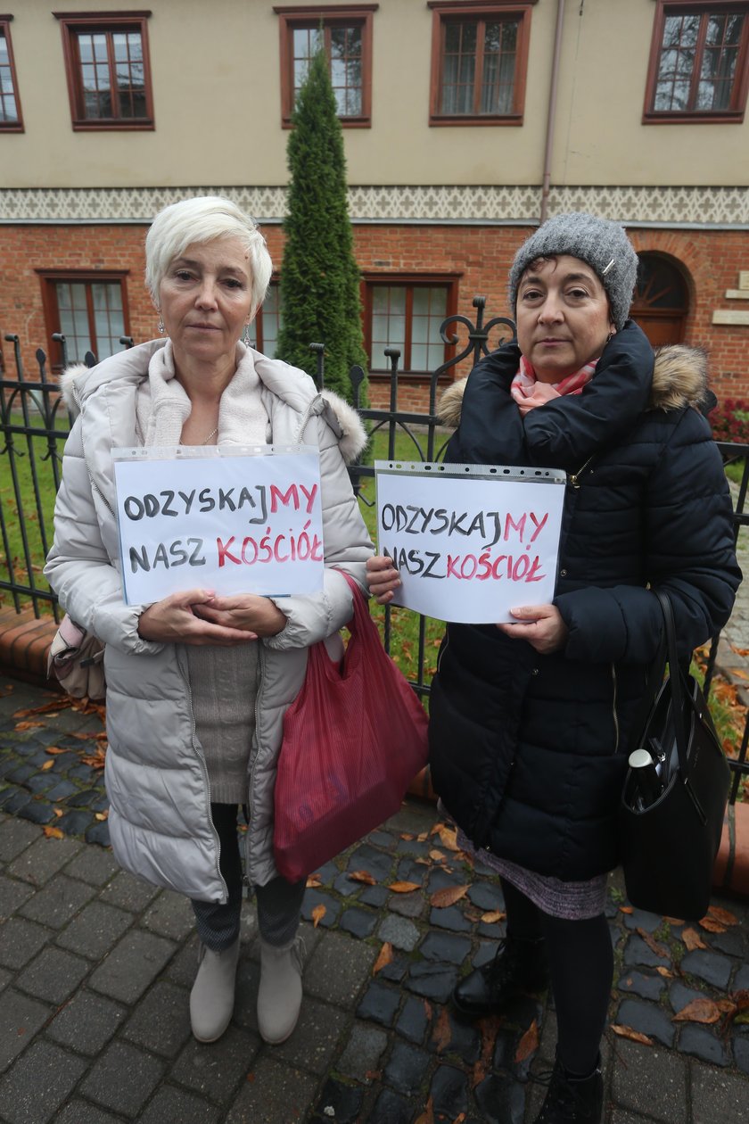 Protest przed kurią w Gdańsku