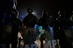 Lasery oślepiające, żołnierz trafiony kamieniem w głowę. Kolejne incydenty na granicy