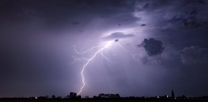 Z niepokojem spoglądają w niebo. Nad Polską przeszły nawałnice