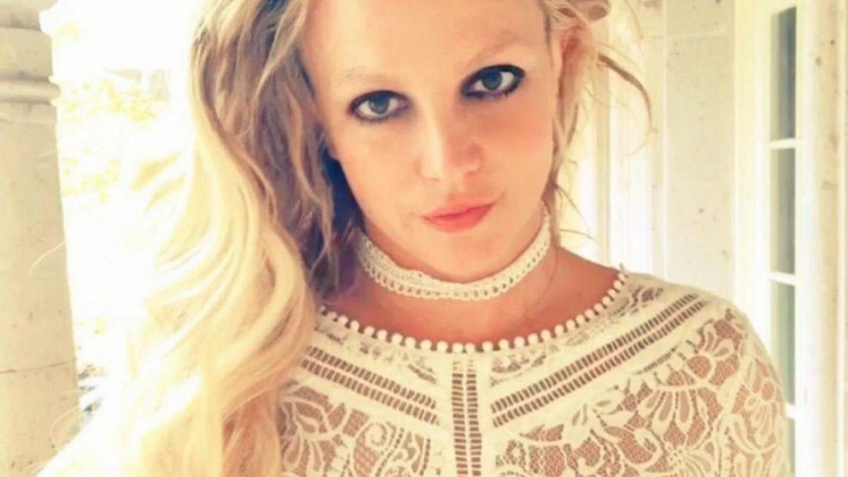 Britney Spears pozuje nago na Instagramie. Fani są zaniepokojeni 