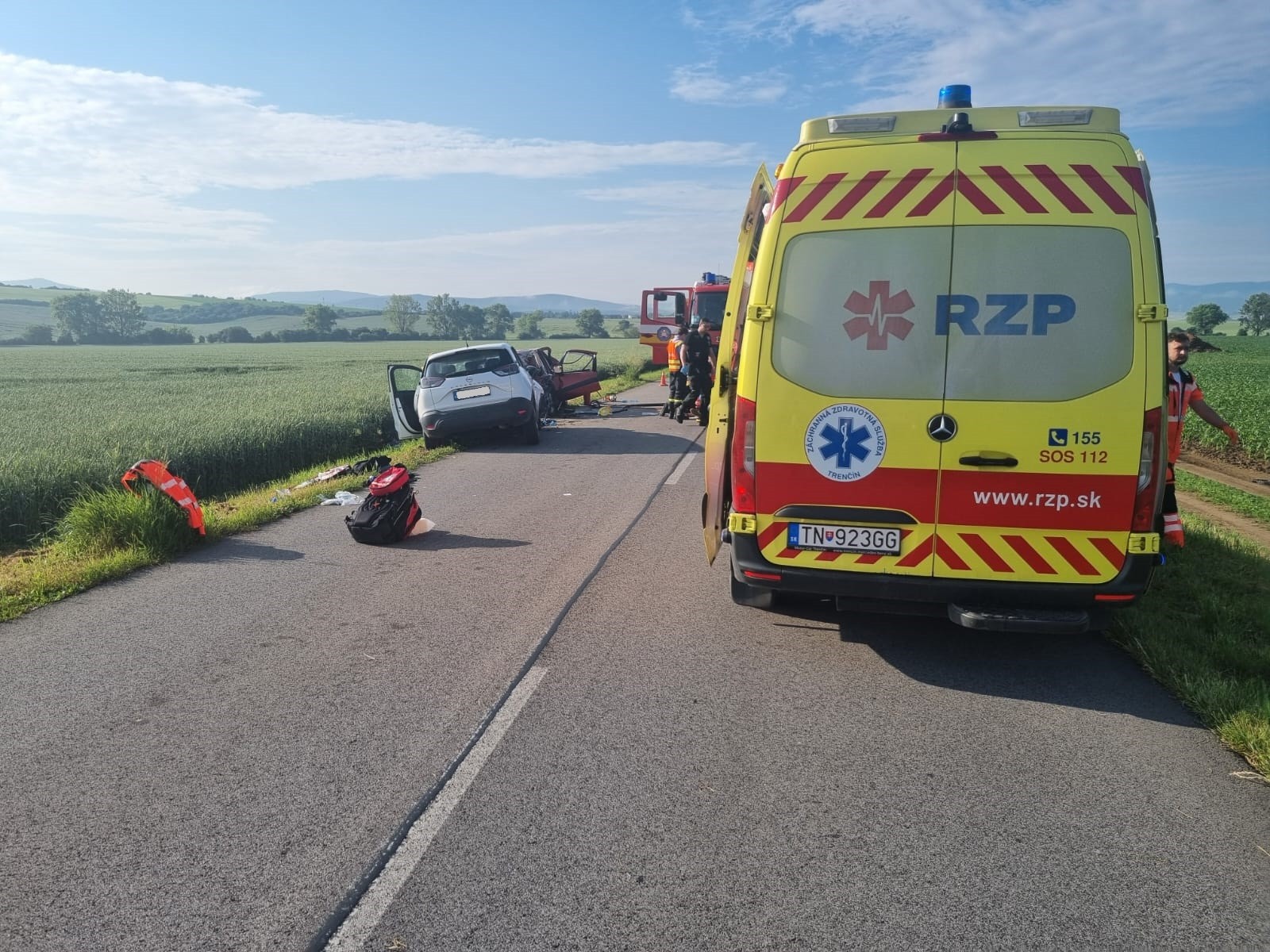 Čelná zrážka medzi Ostraticami a Žabokrekmi nad Nitrou.