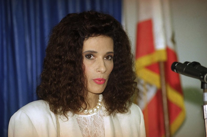 Theresa Saldana