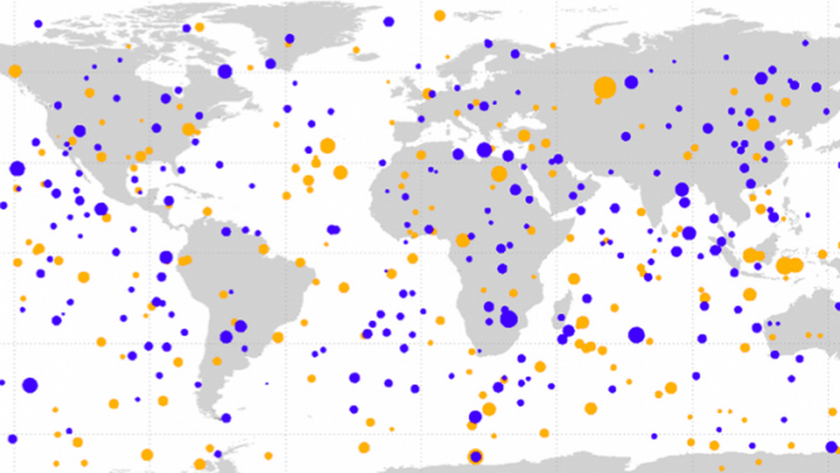 Near Earth Object (NEO) - grupa zajmująca się badaniem obiektów przelatujących w pobliżu Ziemi, opracowała mapę, która pokazuje, że małe asteroidy często wpadają w ziemską atmosferę, jednak w większości przypadków atmosfera stanowi na tyle solidną barierę, że kosmiczne skały nie dolatują w całości do powierzchni Ziemi - podaje portal salon.com.