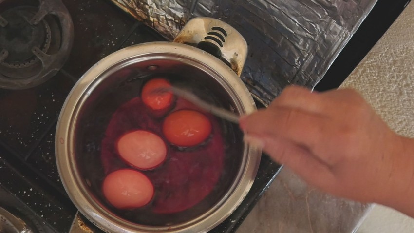 Farbanje jaja na Veliki petak