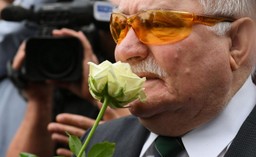 Lech Wałęsa: Po komunizmie budowanie nowej rzeczywistości jest bardzo trudne