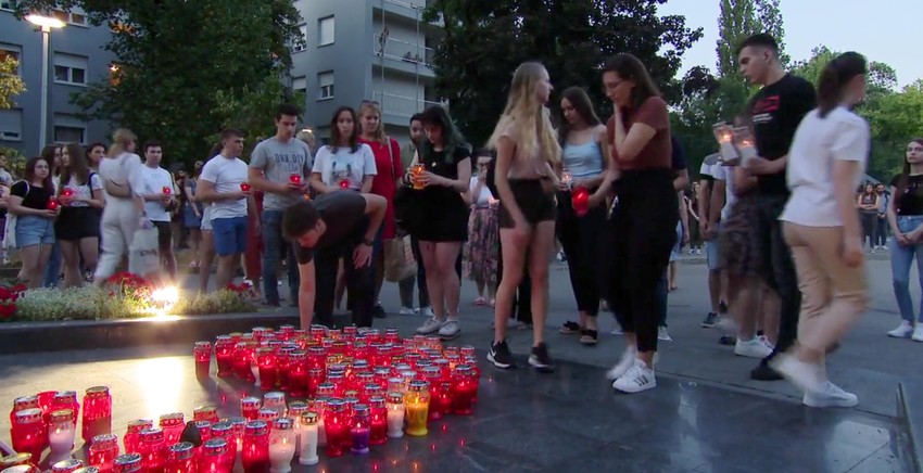 Na mestu nesreće sveće su palili i oni koji Petru nisu poznavali
