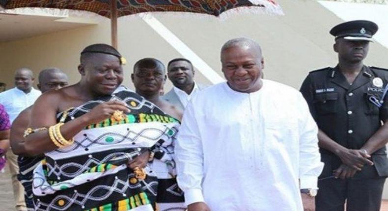 Mahama graces Otumfuo’s 17th anniversary celebration