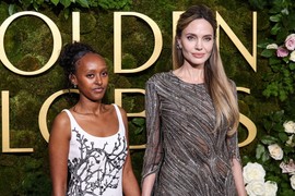 Najstarija ćerka Anđeline Džoli i Breda Pita USLIKANA SA DEČKOM u Diznilendu: Odrekla se OČEVOG PREZIMENA, a sada je nestao i VERENIČKI PRSTEN