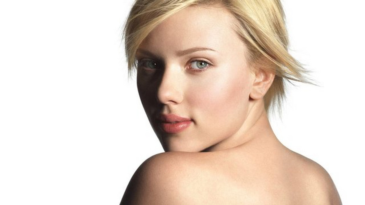 Piękna aktorka Scarlett Johansson dostanie niebawem niezłą sumkę. Za co?