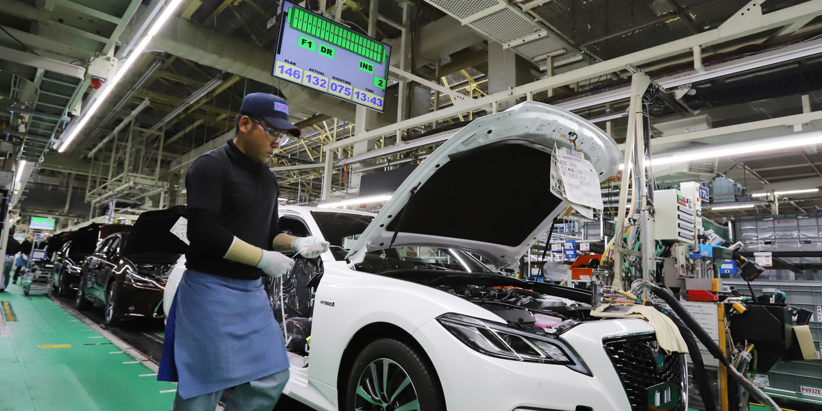 Toyota zapowiedziała zamknięcie we wrześniu 14 fabryk w Japonii