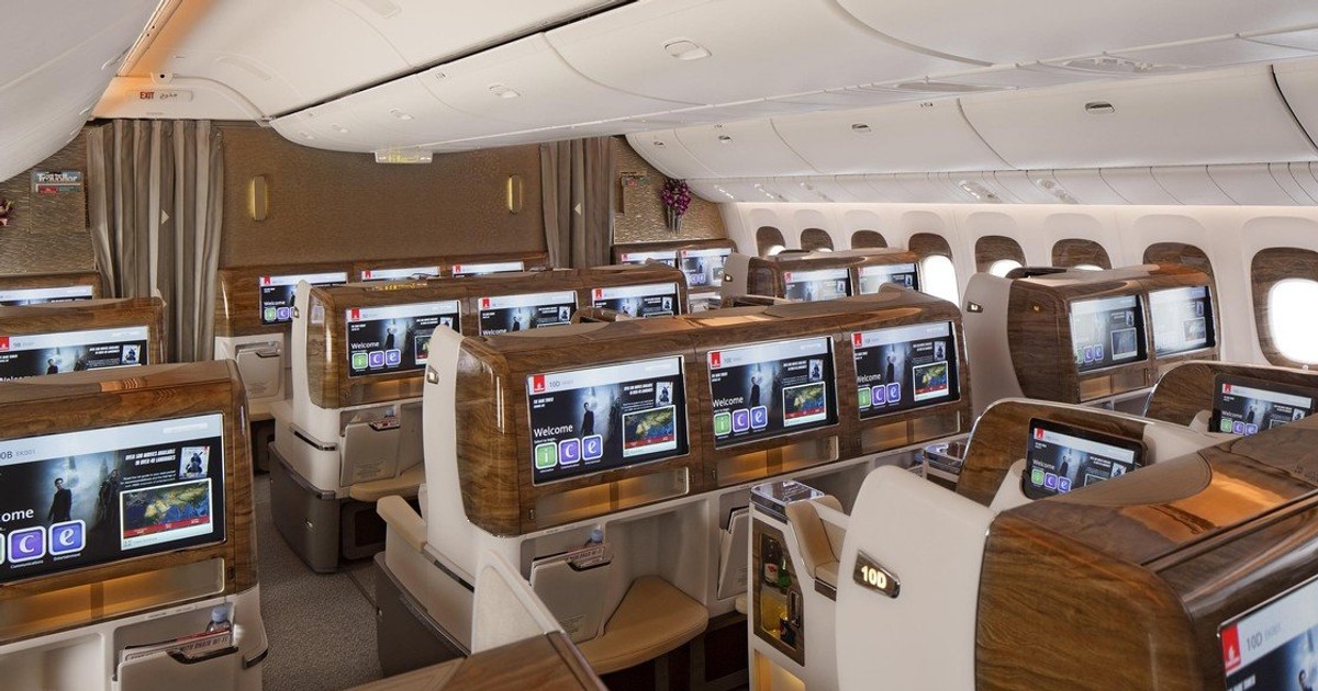 Ostatni rząd w samolocie wydaje się wymarzony, a często jest pusty. To nie jest przypadek