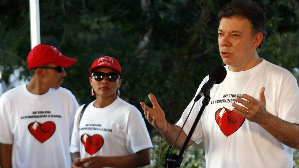 Prezydent Kolumbii Juan Manuel Santos powiedział podczas swego wystąpienia na festiwalu literatury i sztuki w Cartagenie (północna Kolumbia) , że skłonny byłby zalegalizować narkotyki w Kolumbii, jeśli reszta świata zaakceptowałaby taką decyzję - donosi EFE.