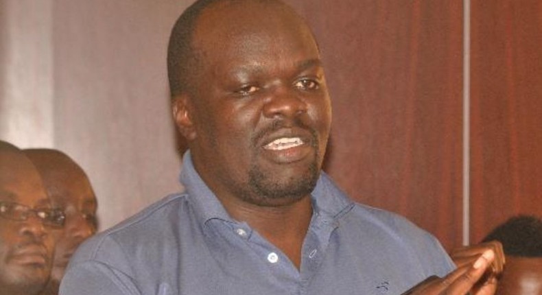 Blogger Robert Alai