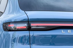 nowa hybryda tańsza od spalinówki. tyle kosztuje 4,5-metrowy suv