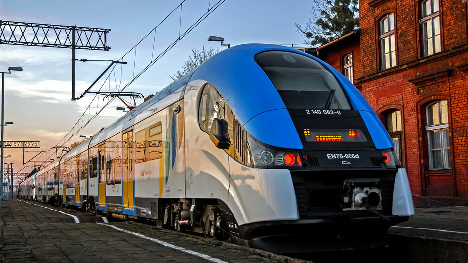 Szybki pociąg Ornak z Katowic do Zakopanego w długie weekendy