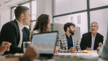 cała prawda o pracownikach 50 plus. stali się hitem rynku zatrudnienia