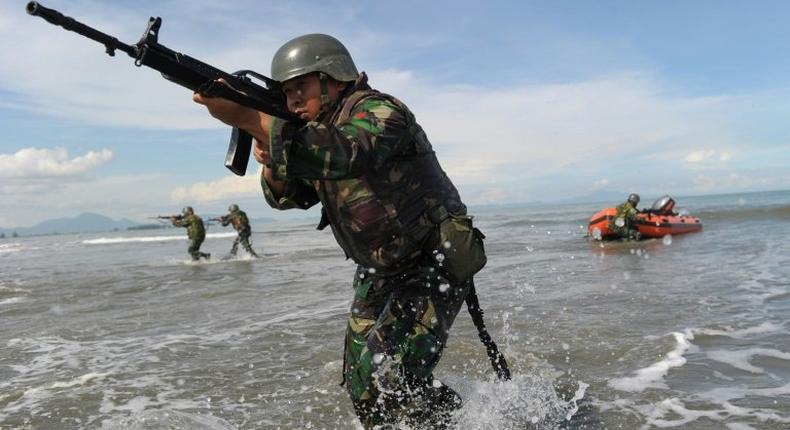 Indonesian commandos on exercise in Aceh -- military cooperation with Australia has been suspended