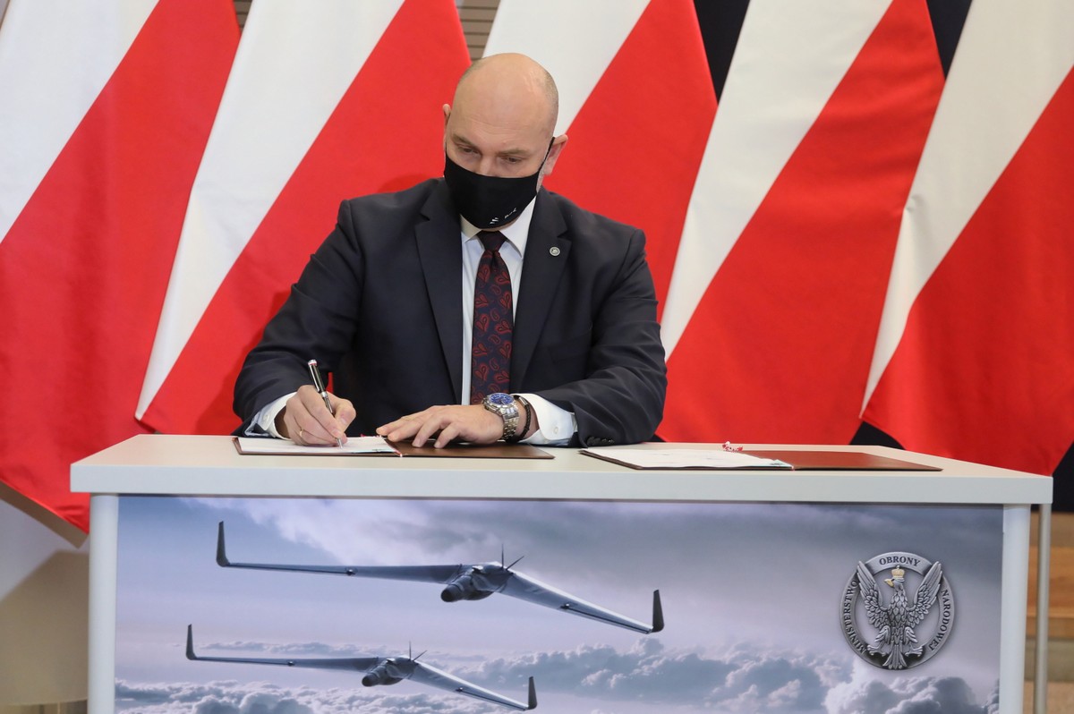 Prezes PGZ Sebastian Chwałek