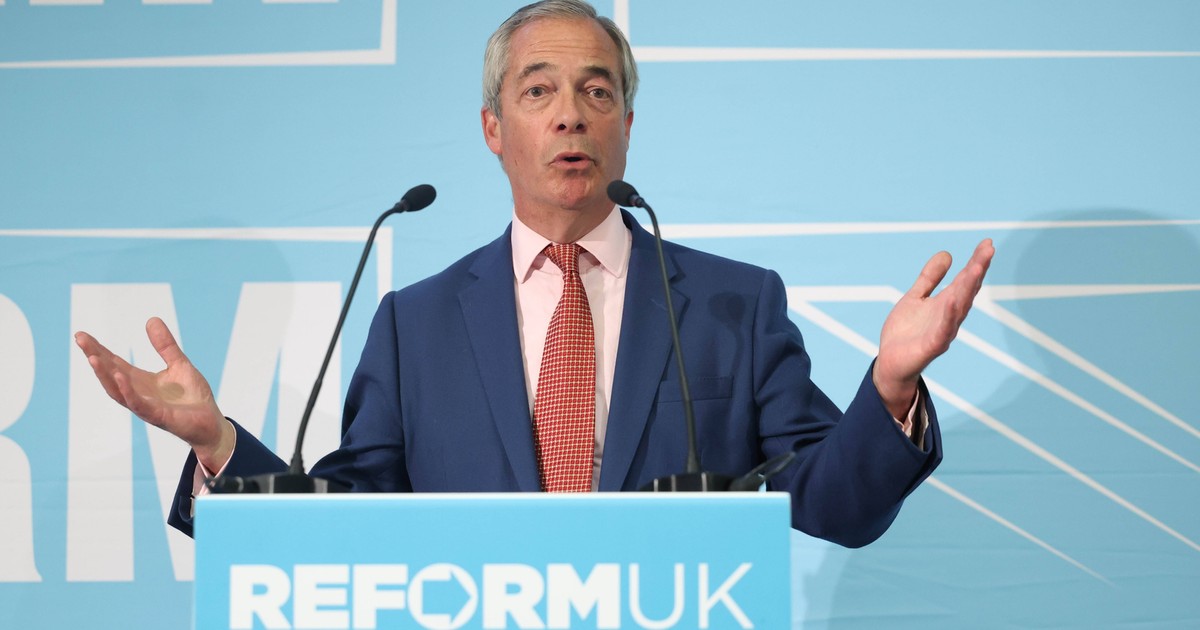 'Outrageous and deliberate snub' Emmanuel Macron will not meet 'father of Brexit' during visit to England