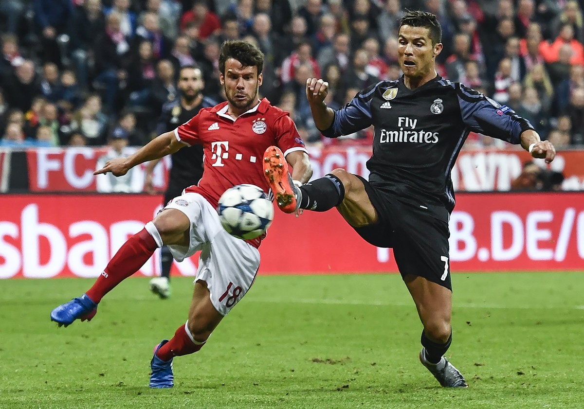 Liga Mistrzów: Lewandowski z trybun oglądał popis Ronaldo. Real wygrał w Monachium. WIDEO