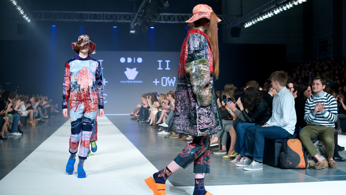 FashionPhilosophy Fashion Week od początku realizuje wiele misji na rzecz rozwoju polskiej branży mody. Jedną z nich jest promowanie polskich projektantów na rynkach międzynarodowych.