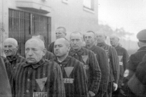 Więźniowie obozu koncentracyjnego Sachsenhausen, 1938 r.