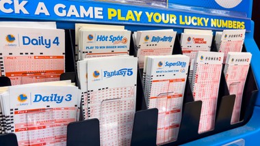 gigantyczna wygrana w loterii. jeden los wart ponad 1,8 mld dolarów