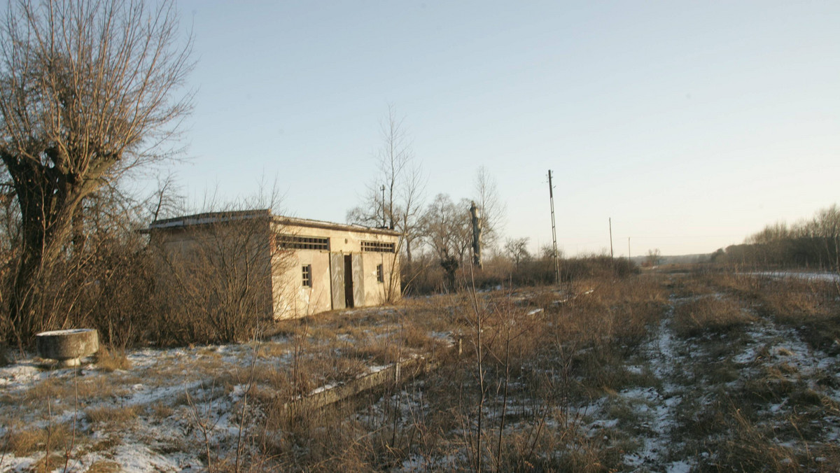 Spośród niemieckich obozów śmierci to ten był do pewnego momentu najbardziej morderczym. Jego historia pokazuje, że sprawcy wielkiej zbrodni nie potrzebują wiele czasu i miejsca. A ślady można zatrzeć - nawet po 900 tysiącach ofiar.