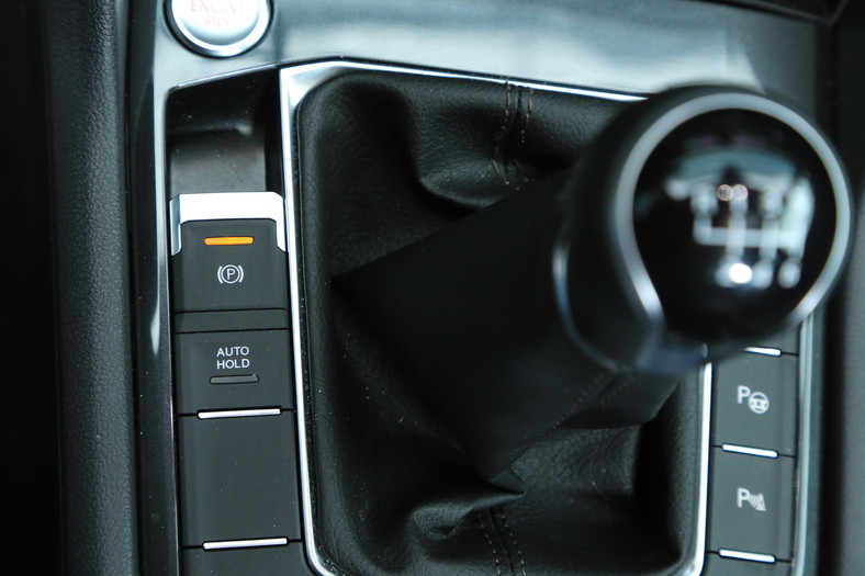 Seat Tarraco 1.5 TSI Xcellence: nawet w wersji ze skrzynią manualną występuje funkcja AutoHold