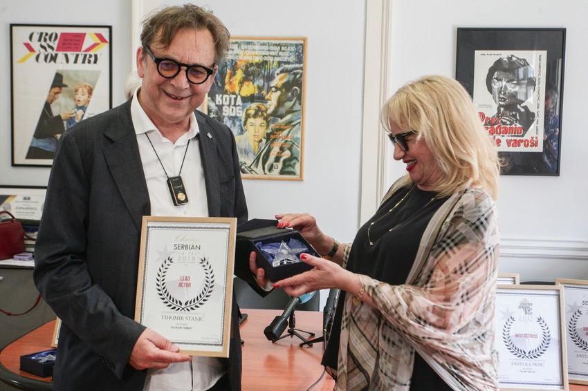 Tihomir Stanić sa nagradom